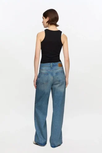 Izey Jeans in Tint Rigid Denim