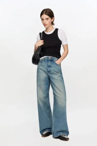 Lari Jeans in Tint Rigid Denim